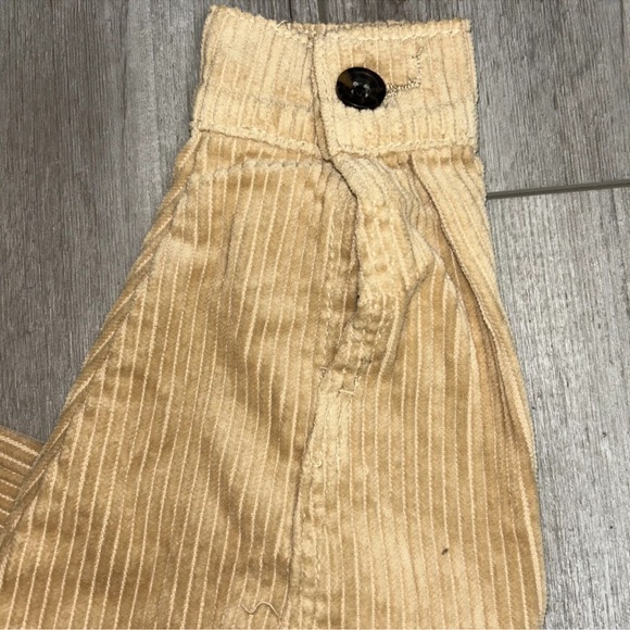 Tan Color Women’s Size 6 Oversize Corduroy Style Shirt CoatBig Buttons By Boohoo - Picture 6 of 8